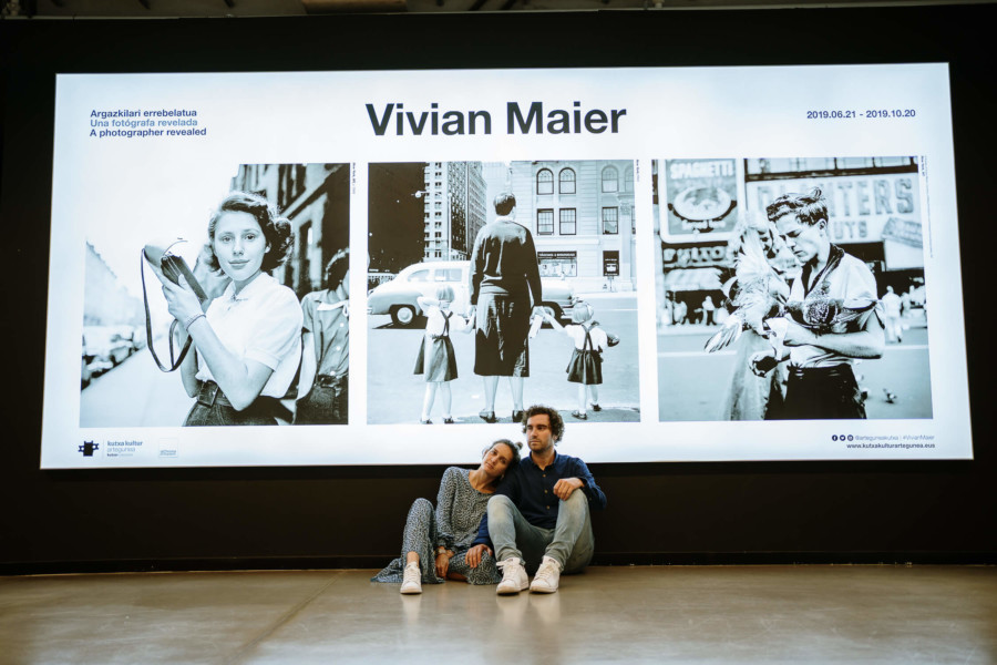 NOVIOS EN SU PREBODA EN DONOSTI SAN SEBASTÍAN