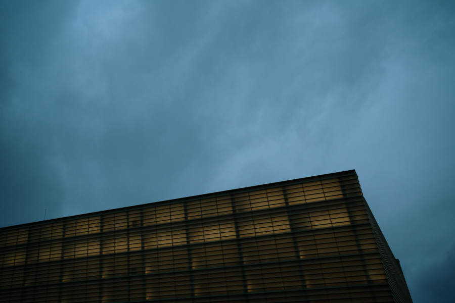 NOVIOS EN SU PREBODA EN DONOSTI SAN SEBASTÍAN